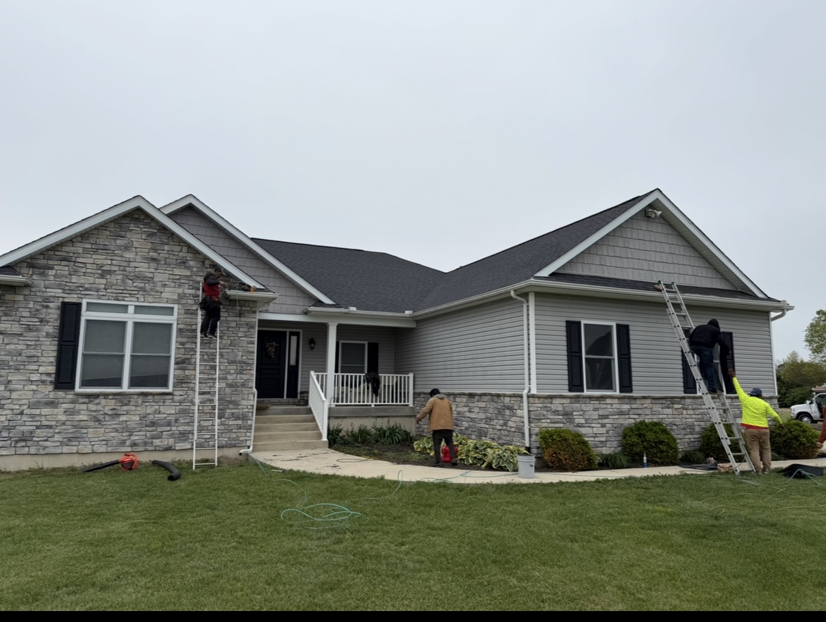H4 Roofing & Construction crew installing a new roof in Dayton, Ohio