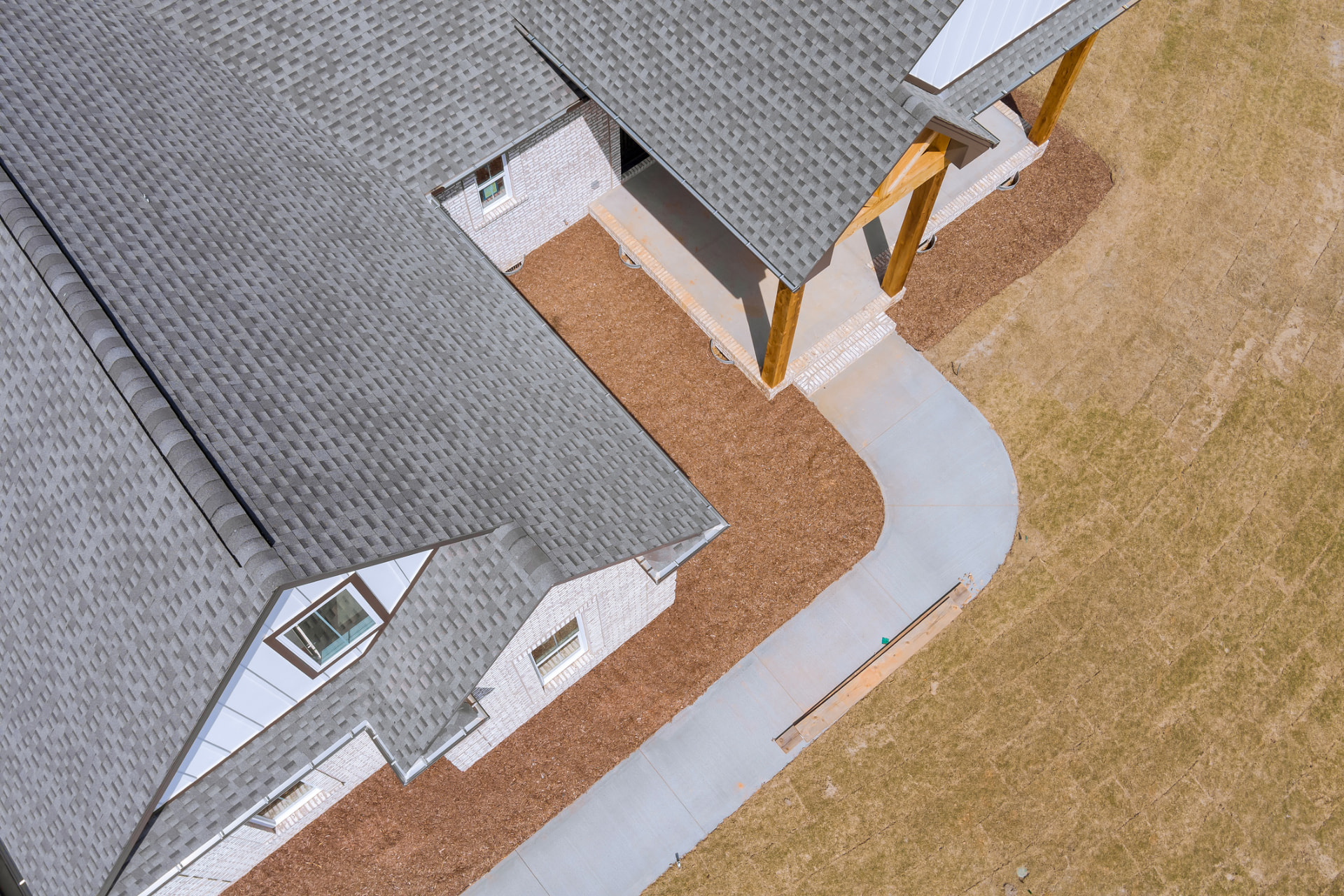 Miamisburg, OH roofing project photo 3 by H4 Roofing & Construction in Dayton, OH